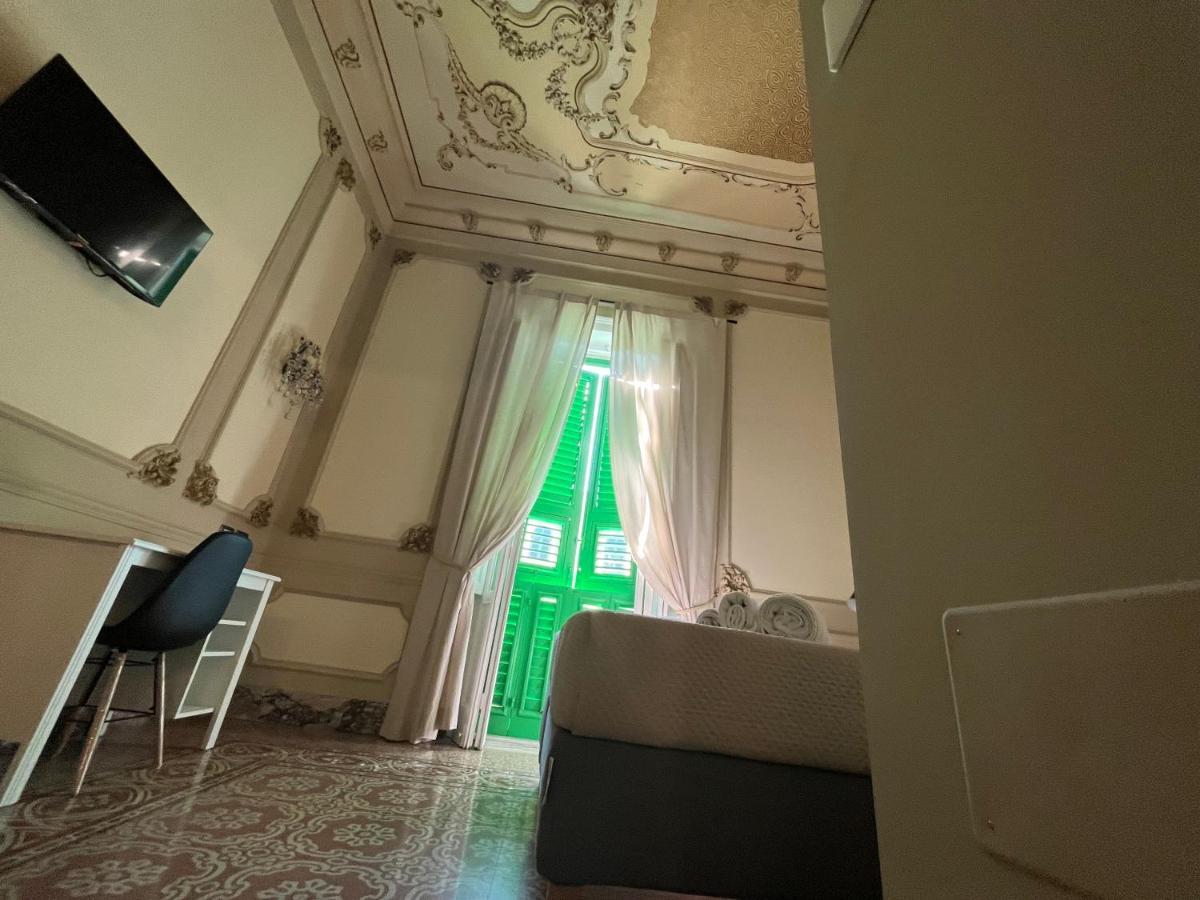 Epoque Bed And Breakfast Messina Exterior foto